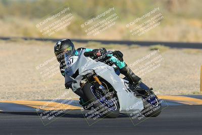 media/May-14-2023-SoCal Trackdays (Sun) [[024eb53b40]]/Turn 7 (740am)/